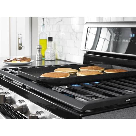oval burner on gas range